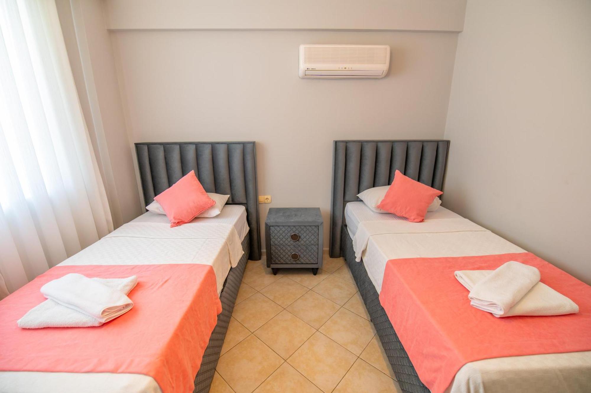 Sunset Beach Resort Aqua Lettings Fethiye Exteriér fotografie