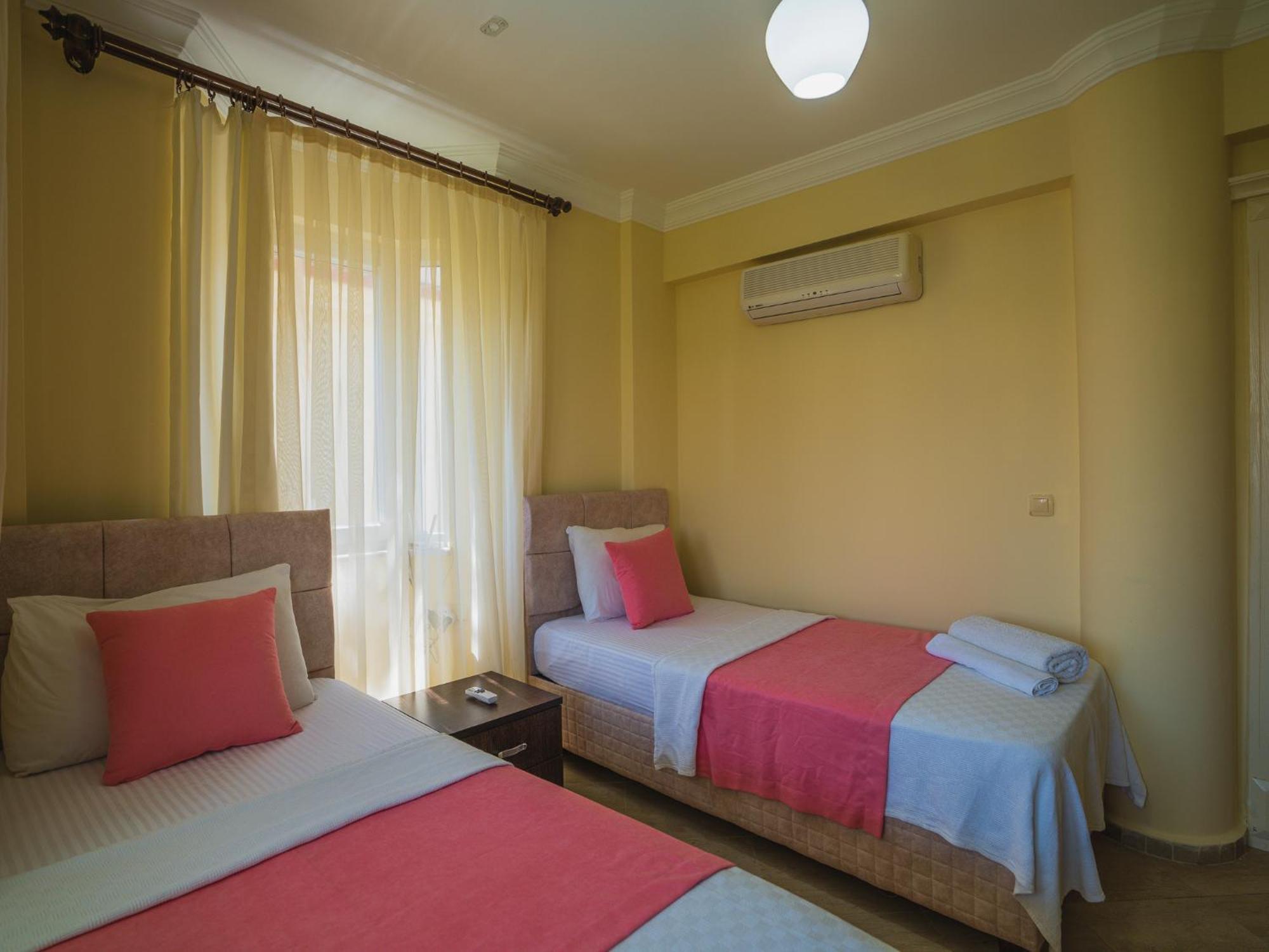 Sunset Beach Resort Aqua Lettings Fethiye Exteriér fotografie