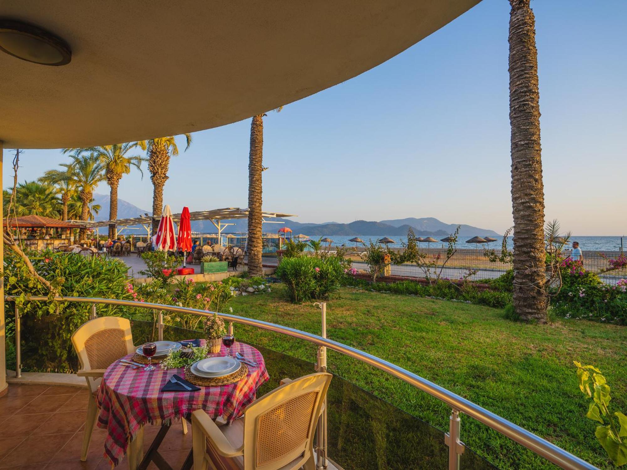 Sunset Beach Resort Aqua Lettings Fethiye Exteriér fotografie
