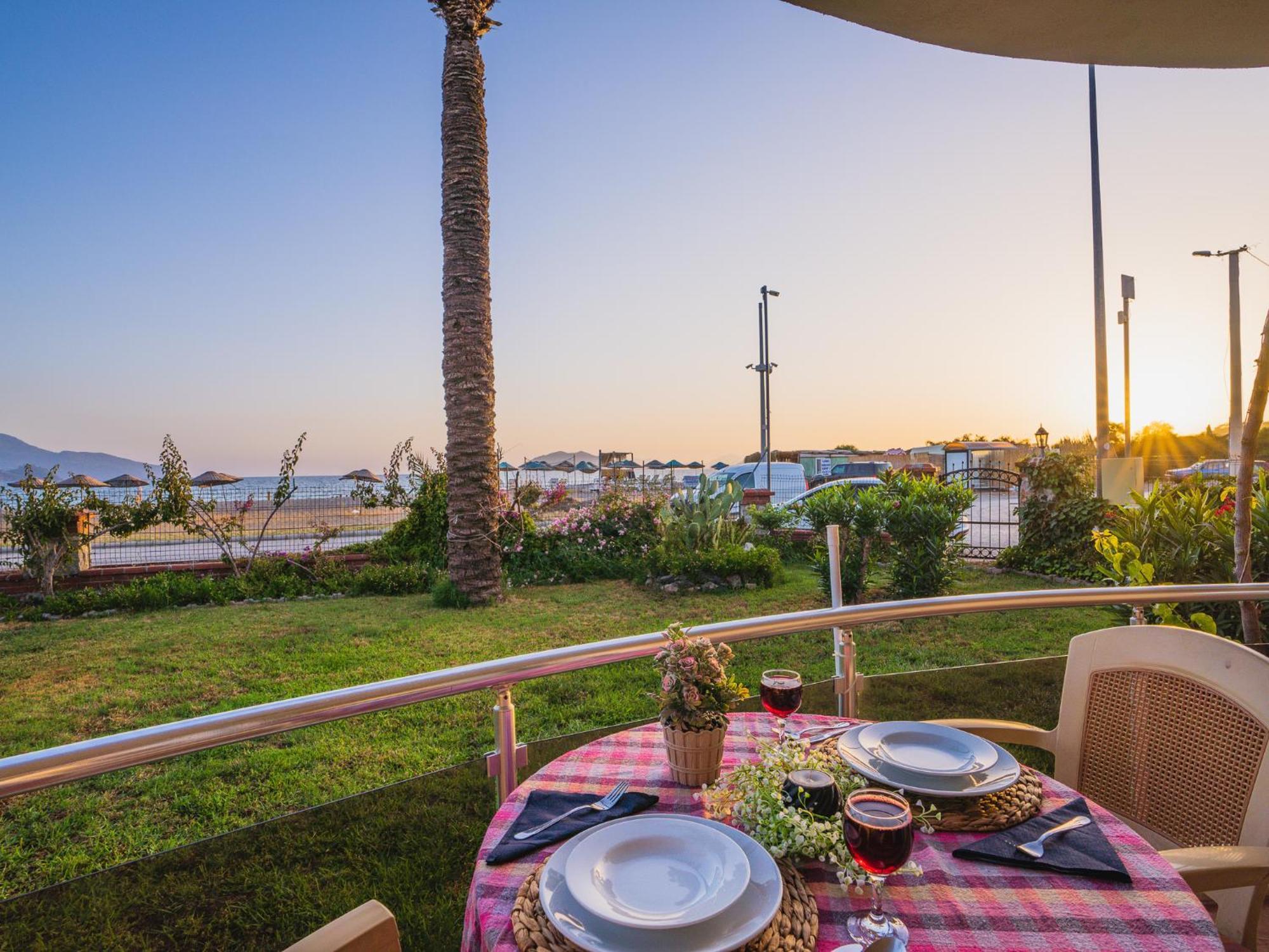 Sunset Beach Resort Aqua Lettings Fethiye Exteriér fotografie